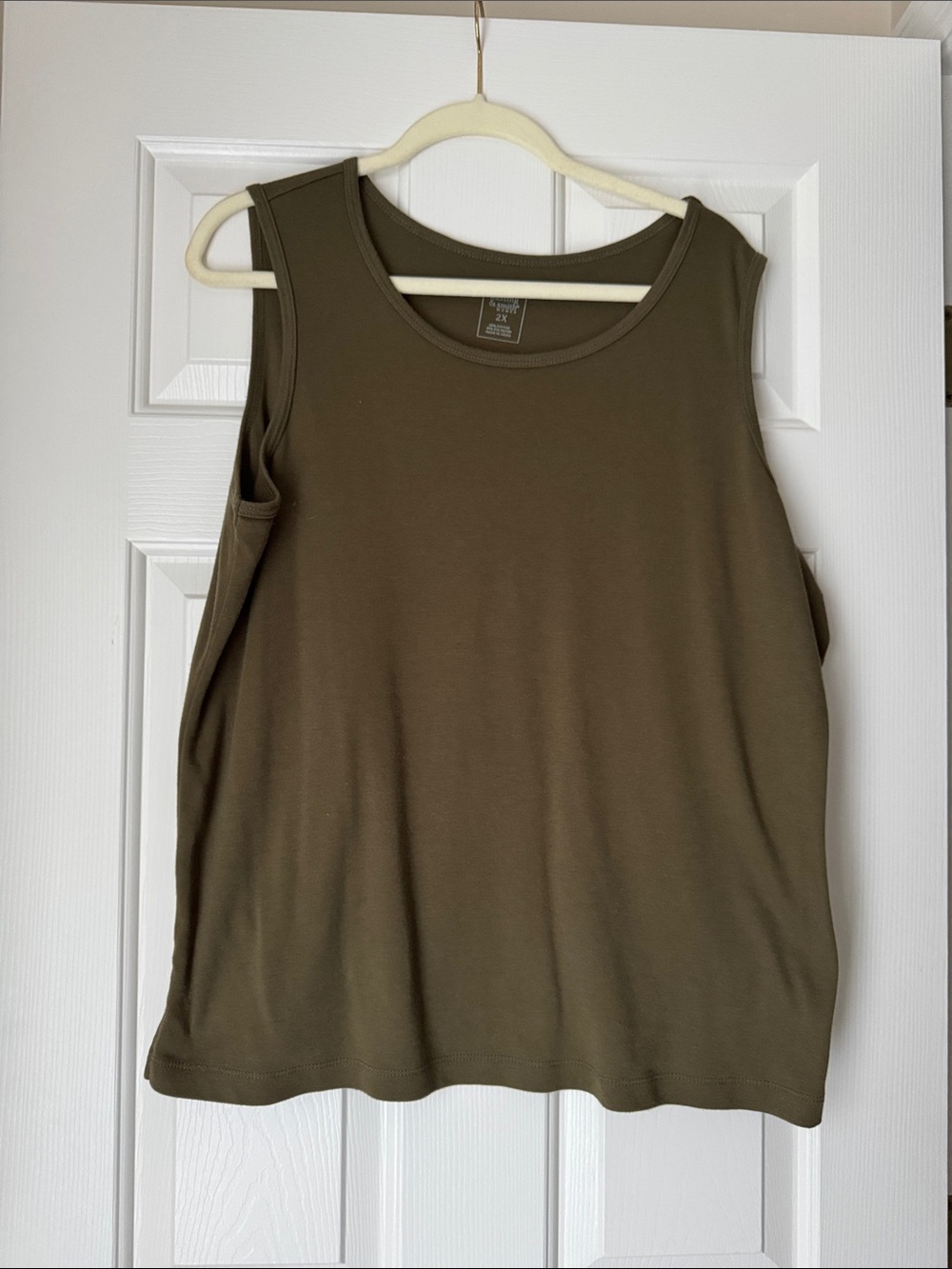 Women's Olive Green Scoop Neck Tank Top